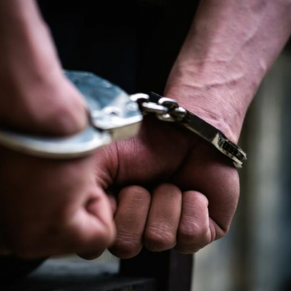 Полицията във Варна задържа 60 годишен обявен за издирване и укриващ