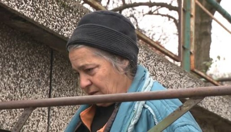Първи коментар бабата на полицая, задържан за превоз на нелегални
