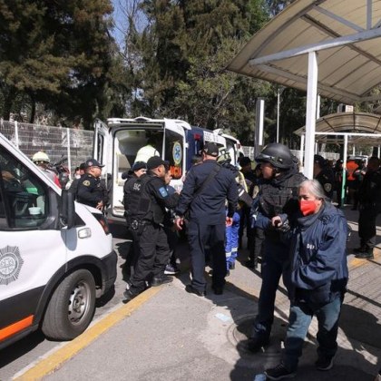 Мотриси се блъснаха в метро, има загинал и десетки ранени СНИМКИ