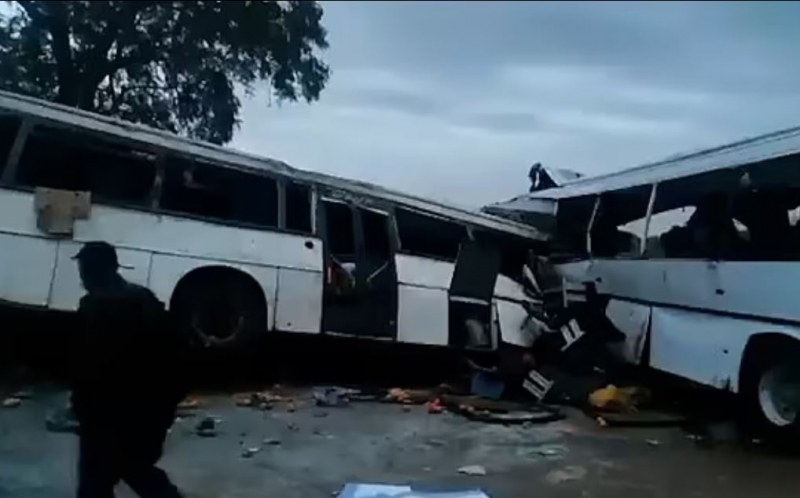 Тежка катастрофа между автобуси в Сенегал, загинаха 38 души ВИДЕО+СНИМКИ