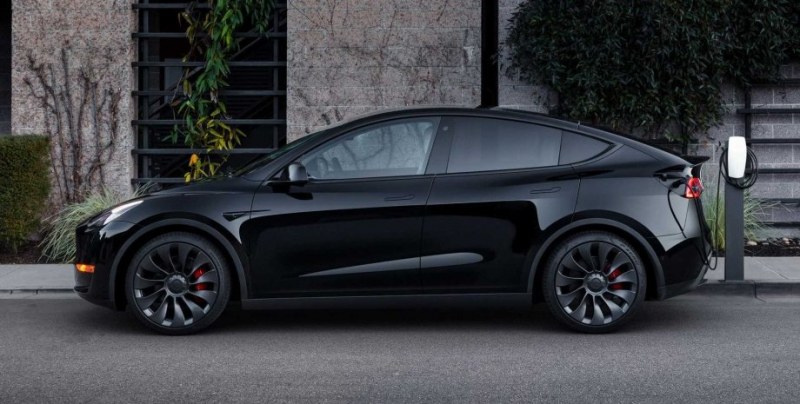 При електрическите превозни средства Tesla Model Y Performance бяха забелязани