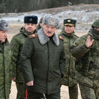 Готви се за война в Украйна: Беларус създава своя версия на групата Вагнер