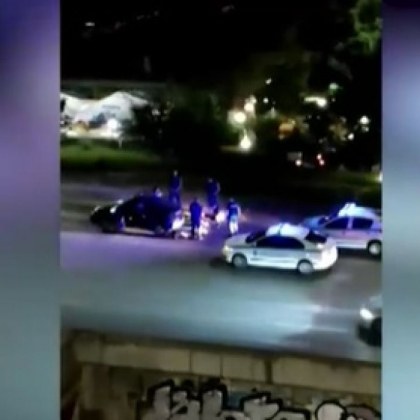 Джип разби пет коли при гонка с полицията в Бургас, отпраши към Созопол