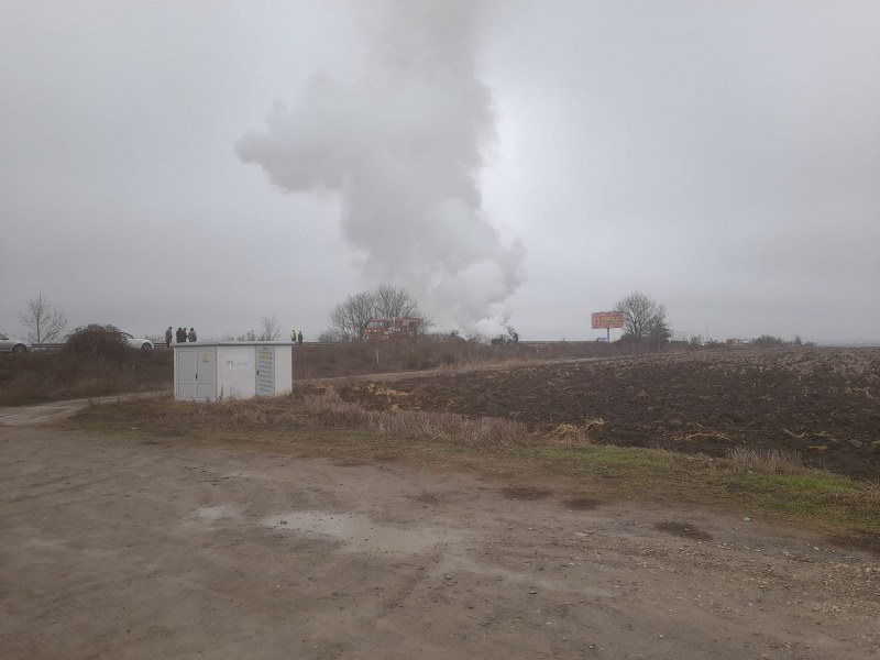 Кола гори в село край Шумен СНИМКИ