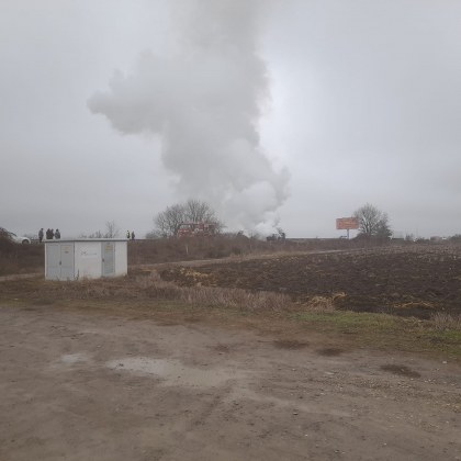 Кола гори в село край Шумен СНИМКИ