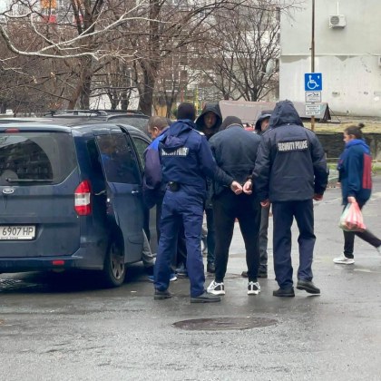 Мъж изнудва свой приятел в продължение на година, отне му близо 200 хиляди