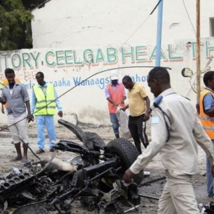Сомалийската полиция съобщи че осем души са били убити при