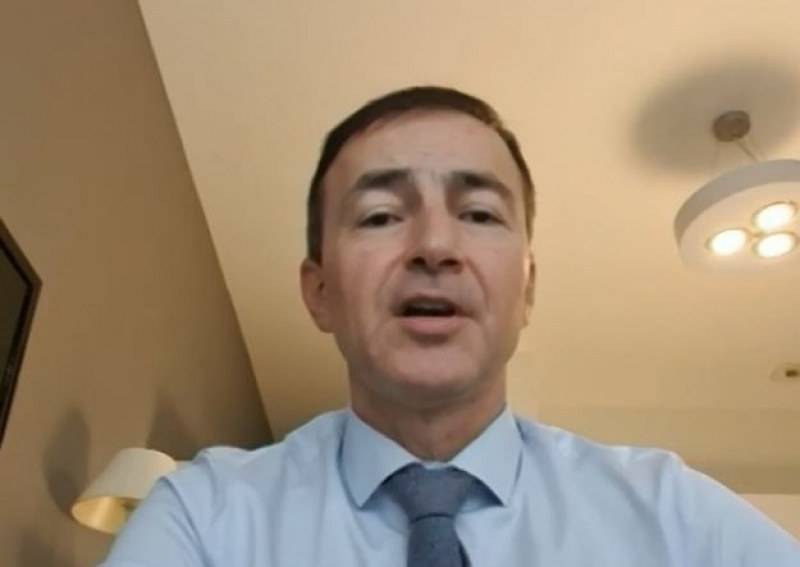 Евродепутатът Андрей Ковачев сигнализира във Фейсбук за пребит българин в