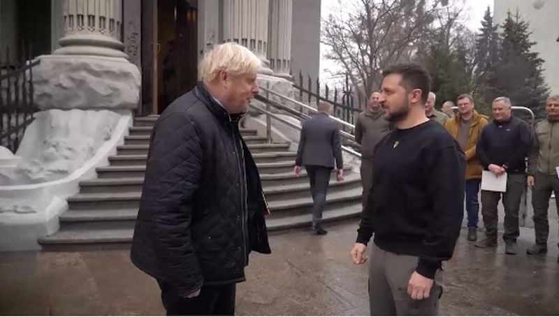 Борис Джонсън пристигна в Киев и се срещна със Зеленски ВИДЕО