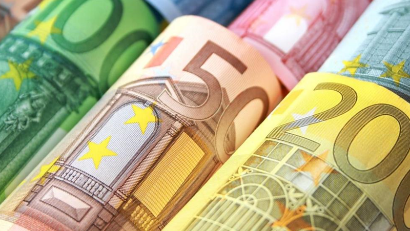 Три закона ни делят от Еврозоната