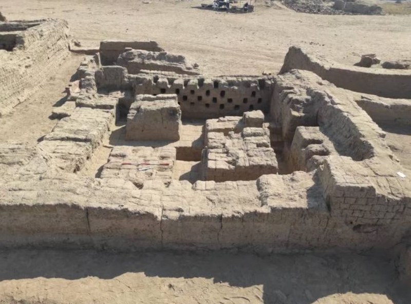 Откриха древен град в сърцето на Египет СНИМКИ