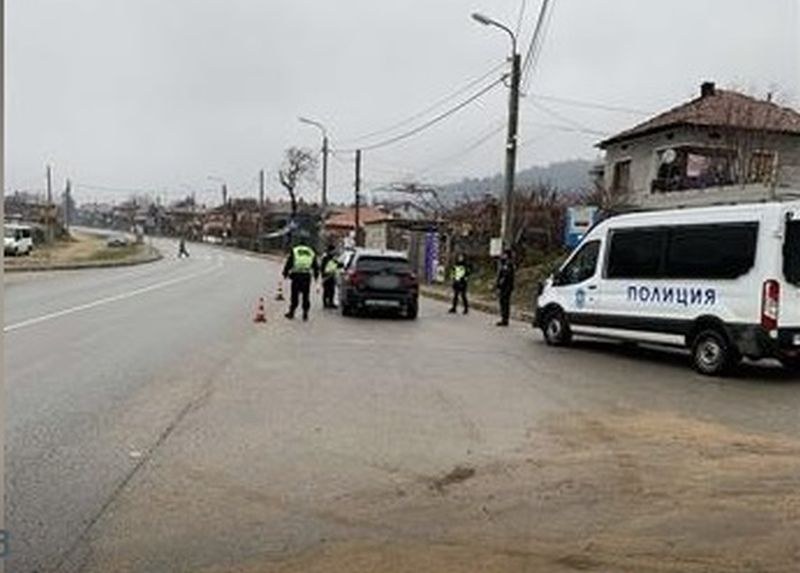 Спецоперация на полицията в Карлово и Сопот