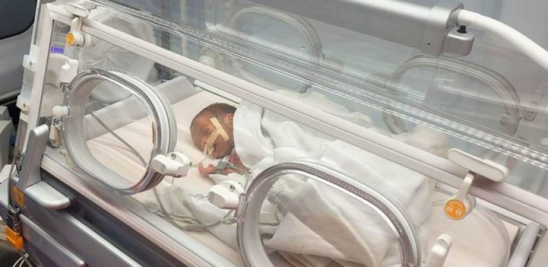 Недоносено бебе бе транспортирано в Пловдив с линейката, която бе