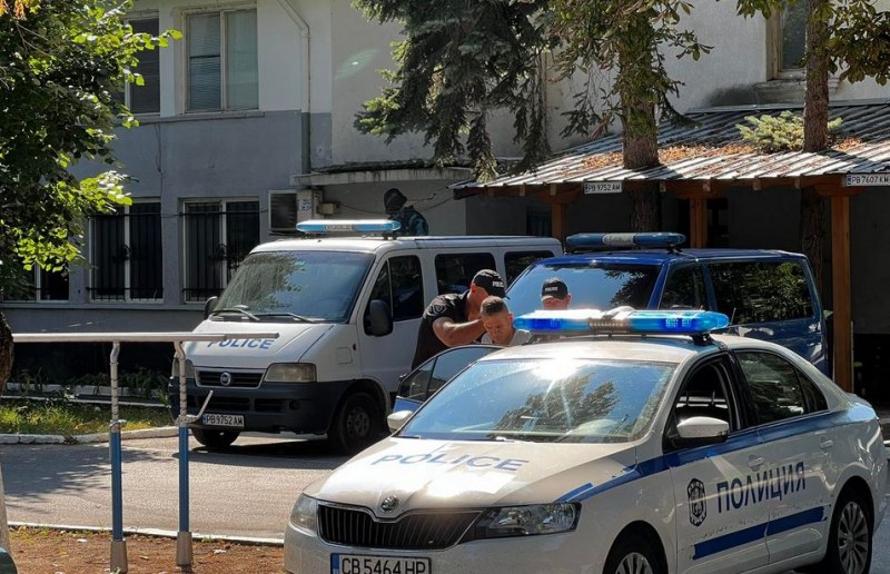 Служителите на реда в Пловдивско задържаха няколко души, които са