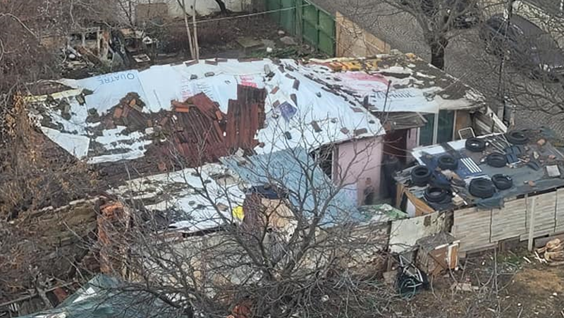 Бездомници се заселват в изоставени бараки в София, били ги наследили от бабите си