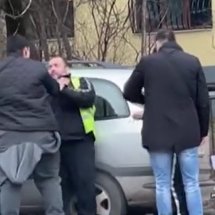 Мъж нападна служител на ЦГМ заради поставена скоба ВИДЕО