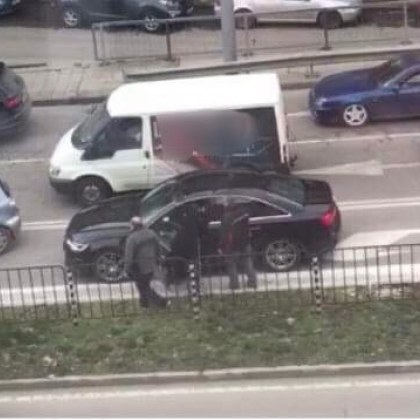 Сбиване между шофьори в Пловдив е станало вчера.На сигнал за