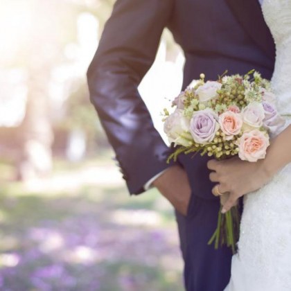 42 годишната американка Марсела Хил откри че случайно се е омъжила
