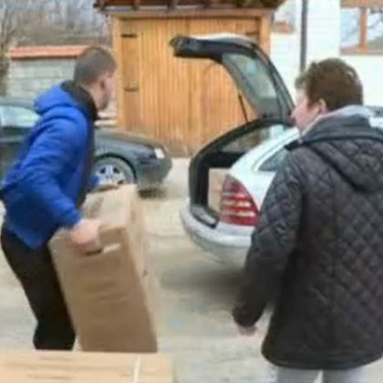 Ново дарение за семействата пострадали при наводненията в Карловско Днес бяха