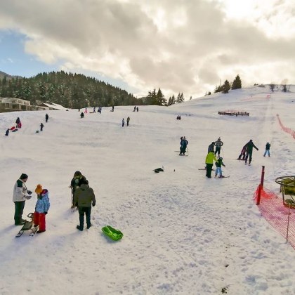 Англичанин възроди ски влека в центъра на смолянското курортно село