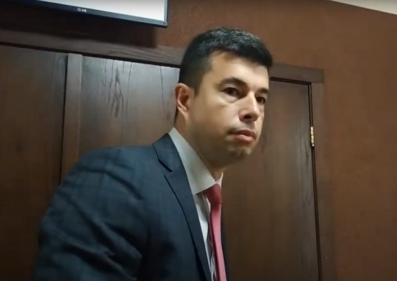 Новият районен прокурор на Пловдив е Петър Петров. Прокурорската колегия