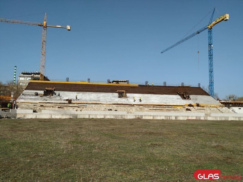 Отпускат 32,7 млн. лв. за стадионите в Пловдив