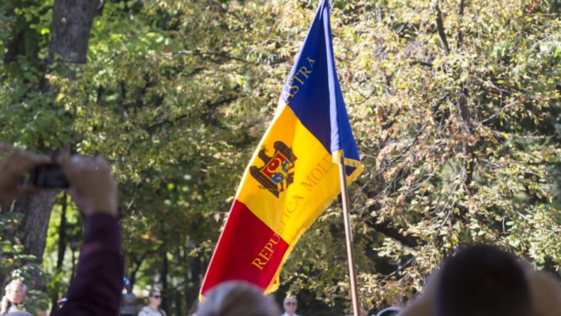 Молдовският премиер Наталия Гаврилица обяви днес, че правителството ѝ подава