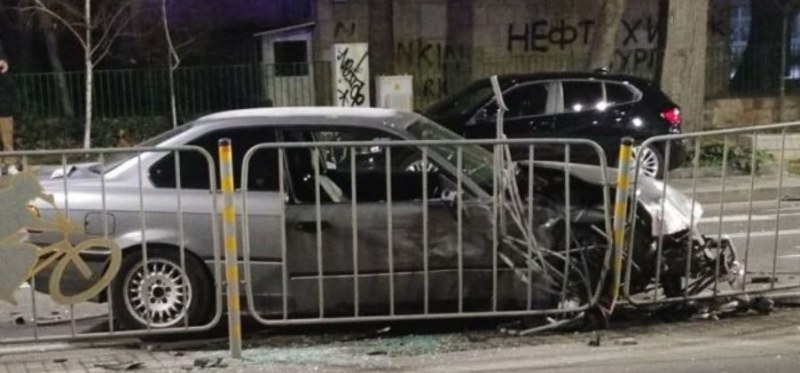 Тежка катастрофа в Бургас, щетите са сериозни СНИМКИ