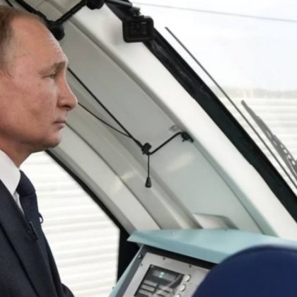 Руският президент Владимир Путин от страх за живота си премина