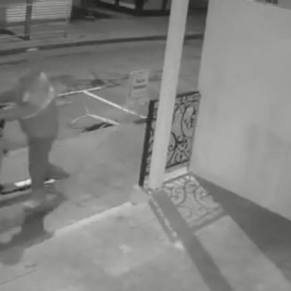 Мъж се прояви с нагла кражба, заснеха го ВИДЕО