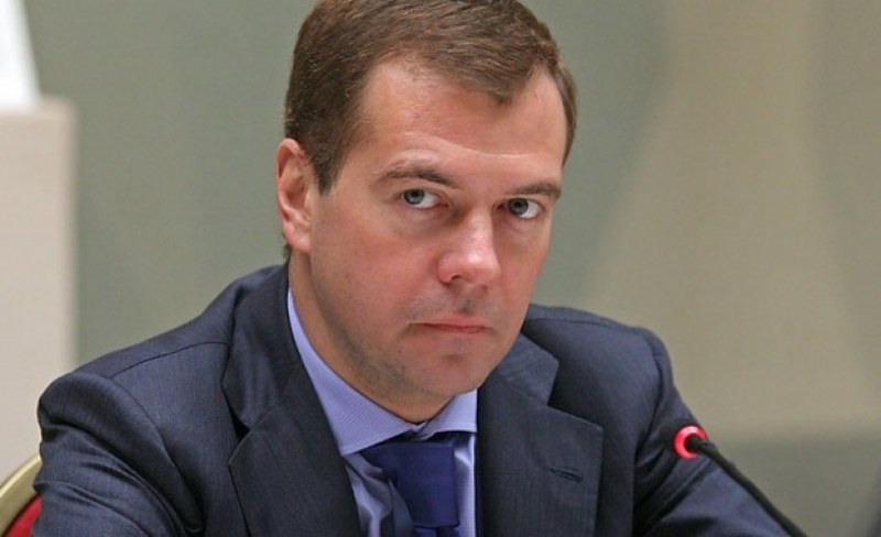 Медведев: Русия има право да се защитава с всяко оръжие, включително ядрено