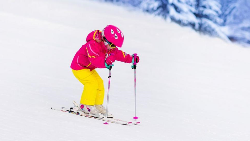 Скиорът, ударил 7-годишно дете на ски писта в Банско днес,