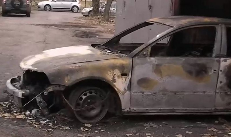 Пет коли изгоряха до основи в Русе