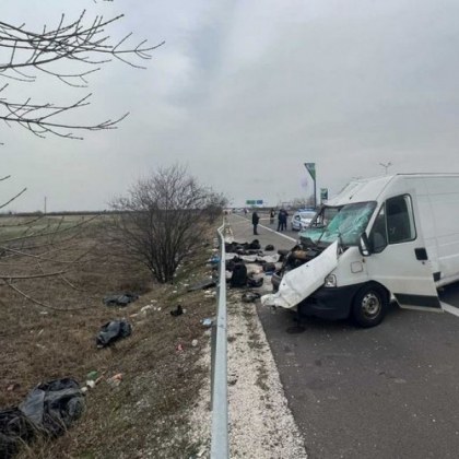 Двама са задържаните за 72 ч заради нелегалните мигранти на АМ Тракия