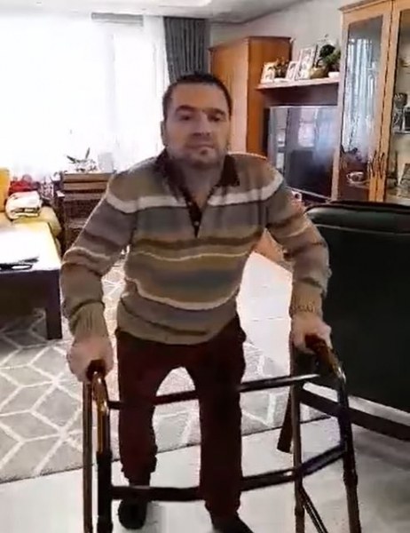 Красимир страда от болестта на младите. Да му помогнем да оздравее! ВИДЕО
