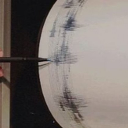 Земетресение с магнитуд 4 е регистрирано в 8 38 ч българско