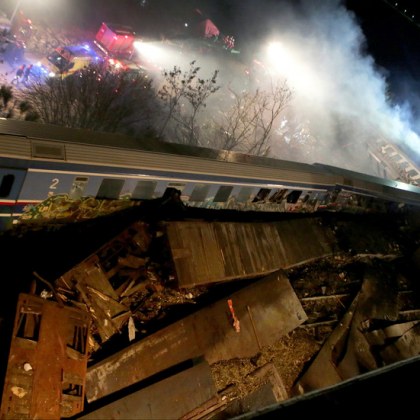 29 души са загинали а над 80 са ранени при влакова