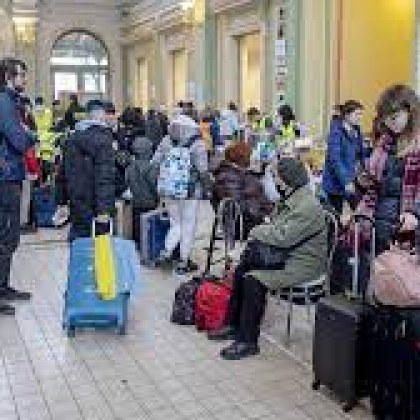 От 1 март Полша въвежда такса за бежанци от Украйна
