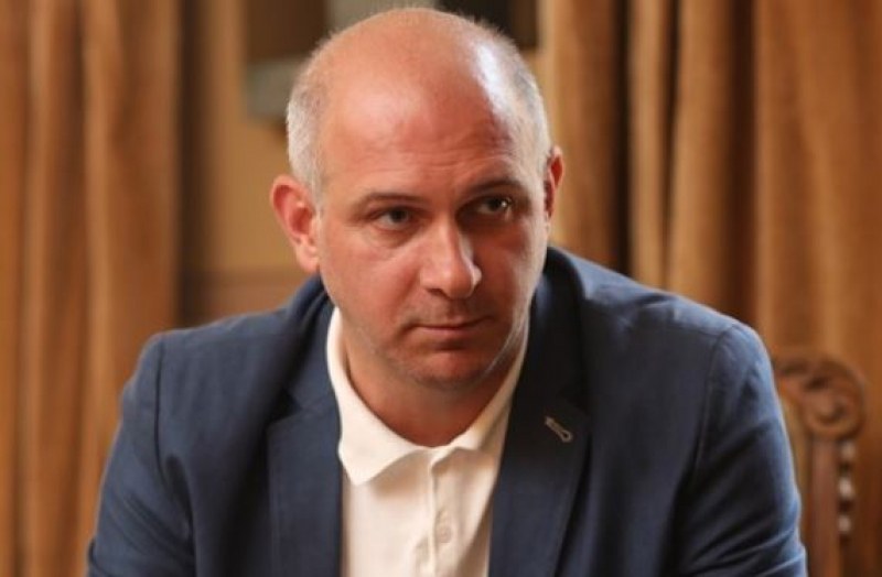 Директорът Васил Василев даде официален брифинг, за да разясни, защо