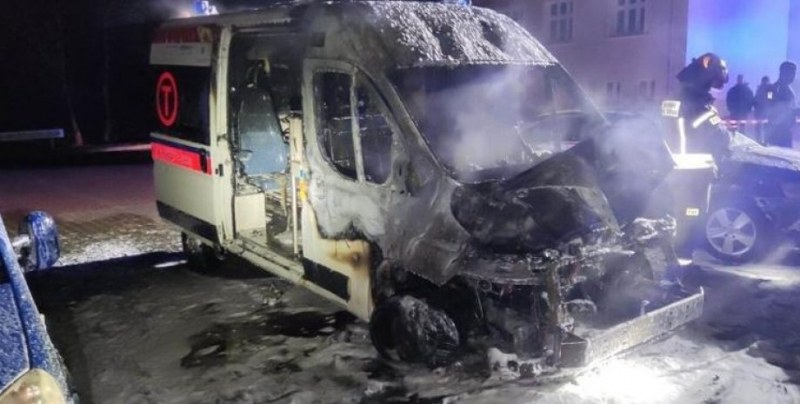 Подпалиха линейки в Полша, които трябваше да бъдат предадени на Украйна СНИМКИ