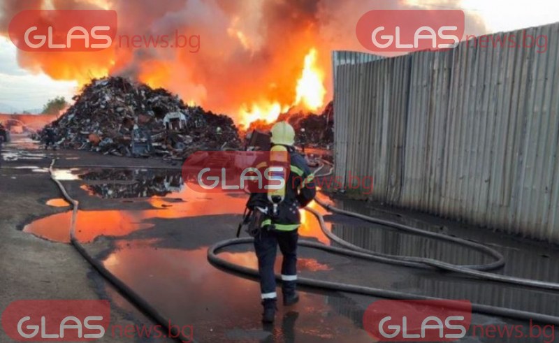 Пожар избухна в цех в Пловдивско