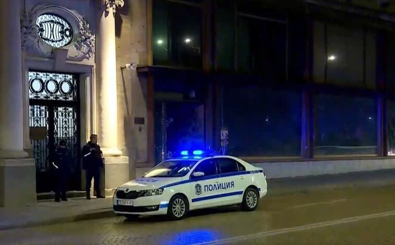 Арестуваха известен бизнесмен в София! Претърсват офисите му