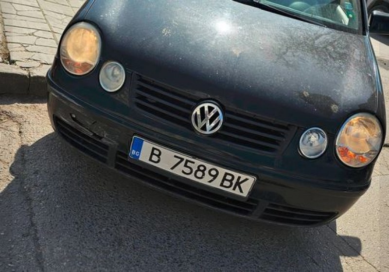 Шофьорка от Варна е ударила паркиран сив Фолксваген и е