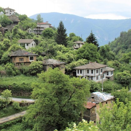 Китно село се е сгушило в Родопите само на 50