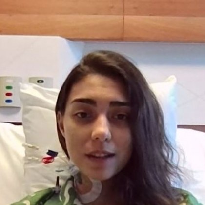 Успешна е чернодробната трансплантация на 19 годишната Анита от Асеновград Тя