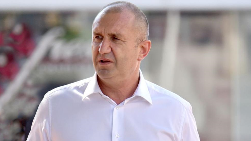 Президентът е с ковид