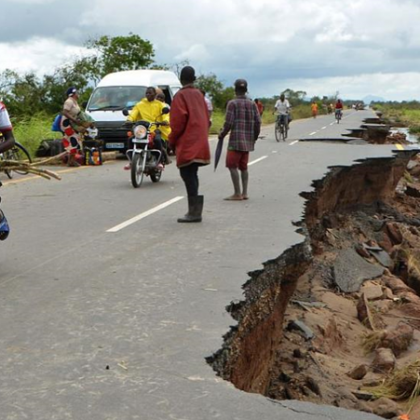 Циклонът Фреди отново връхлетя Мозамбик и донесе там проливни дъждове