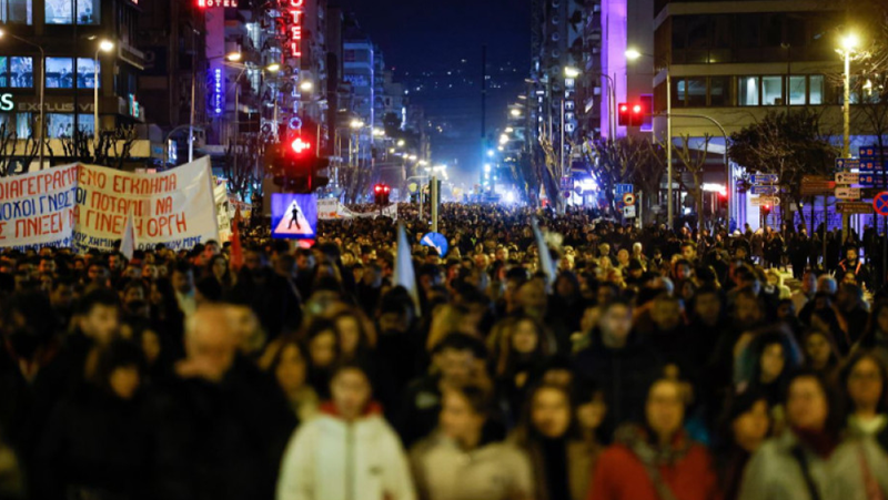След тежката жп катастрофа: Нова вълна от протести в Гърция