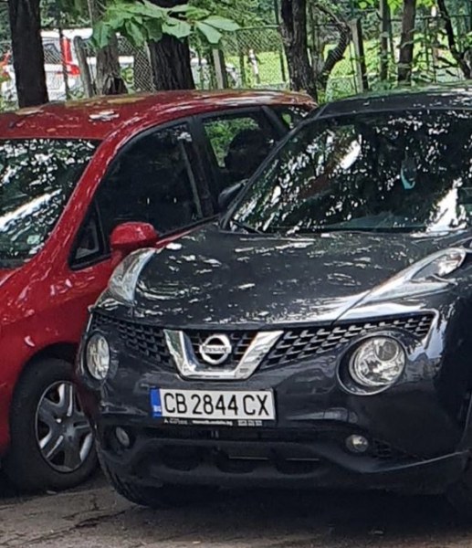 Автоджамбази откраднаха кола в София СНИМКИ