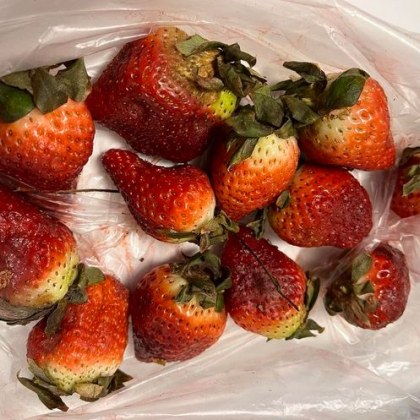Столичанка закупи ягоди от пазар но остана шокирана от качеството